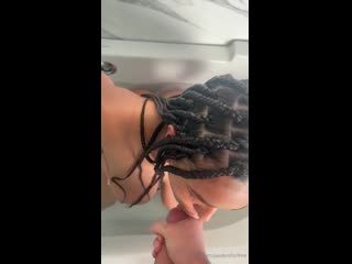 POST THUMB